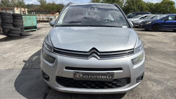 Foto pieza de coche