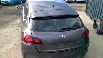Foto pieza de coche