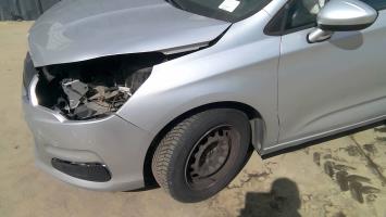 Foto pieza de coche