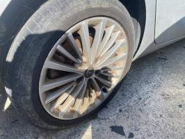 Foto pieza de coche