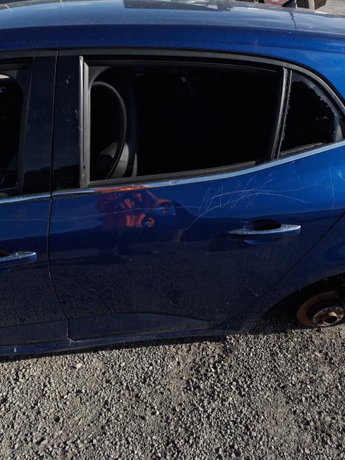 Serrure De Porte Arrière Gauche Pour Renault Mégane 4 Phase 1 - 825037601R - Occasion - Bon état