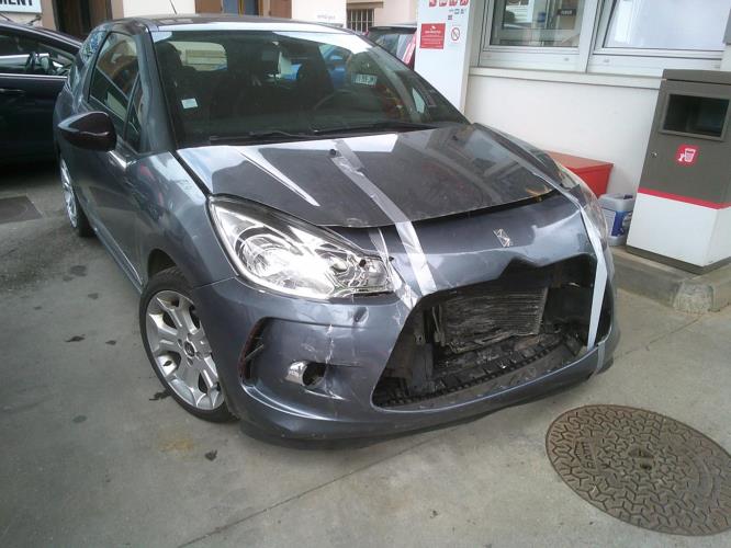 Porte Avant Droit Pour Citroën DS3 Phase 1 - Référence 9800008180, Occasion, Kilométrage 182364 Km
