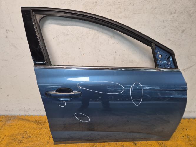 Porte avant droit RENAULT MEGANE 4 outlet PHASE 1 801001148R