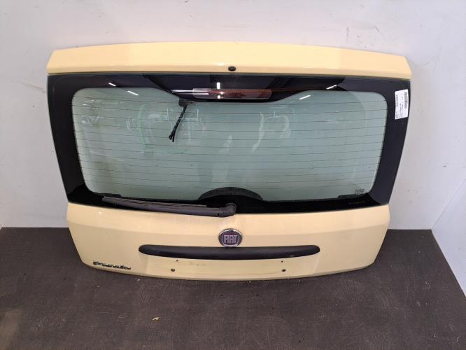 Image Malle/Hayon arriere - FIAT PANDA 2
