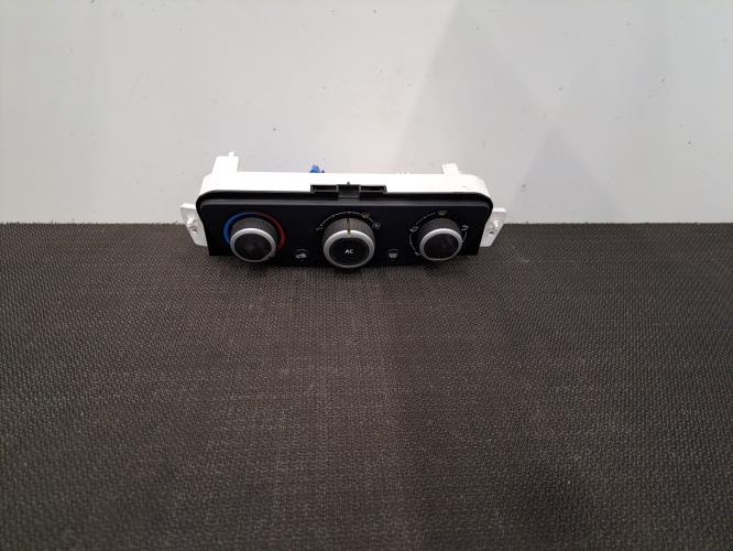 Image Commande chauffage - RENAULT MEGANE 3