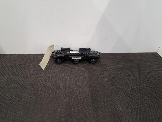 Image Commande chauffage - VOLKSWAGEN PASSAT 7