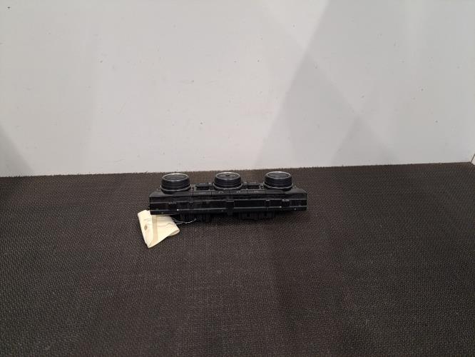 Image Commande chauffage - VOLKSWAGEN PASSAT 7