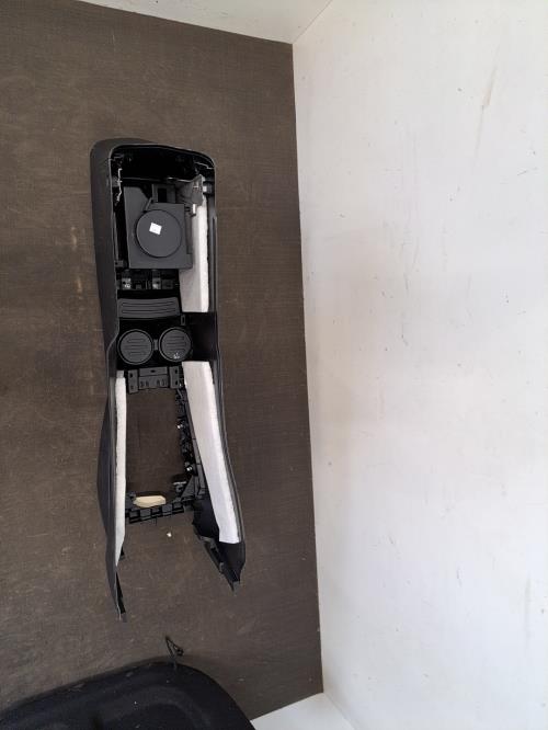 Image Console central (interieur plastique) - NISSAN QASHQAI 2
