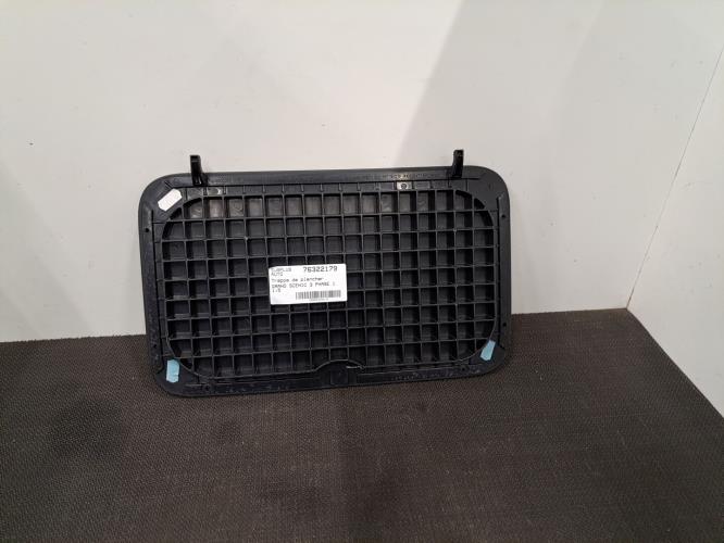 Image Trappe de plancher - RENAULT GRAND SCENIC 3