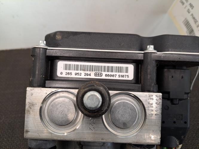 Image Bloc ABS (freins anti-blocage) - PEUGEOT 508 1 SW