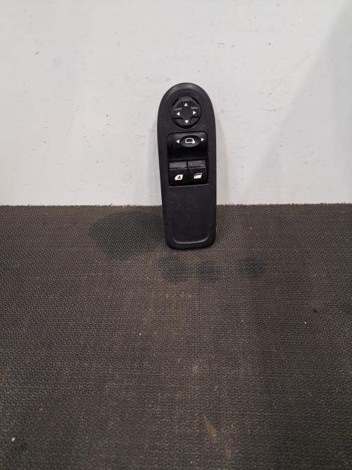 Image Interrupteur de leve vitre avant gauche - CITROEN C3 2