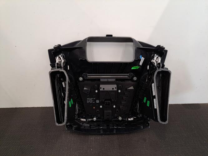 Image Facade autoradio - FORD FOCUS 3