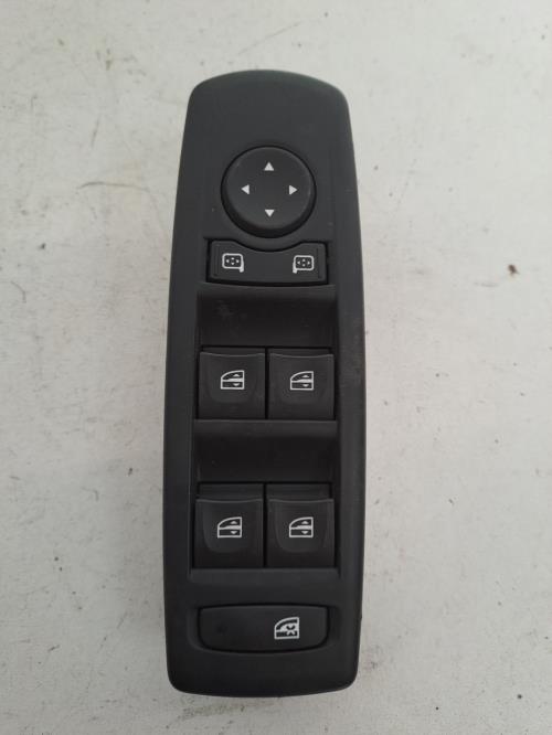 Image Interrupteur de leve vitre avant gauche - RENAULT MEGANE 3