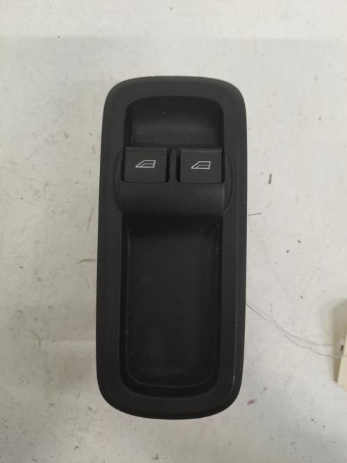 Image Interrupteur de leve vitre avant gauche - FORD FIESTA 6