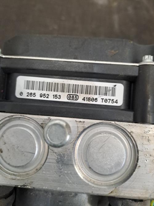 Image Bloc ABS (freins anti-blocage) - PEUGEOT 508 1 SW