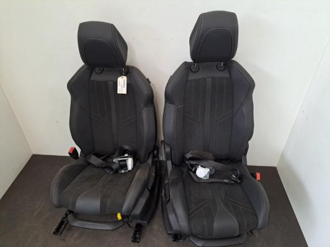 Image Interieur complet - PEUGEOT 3008 2