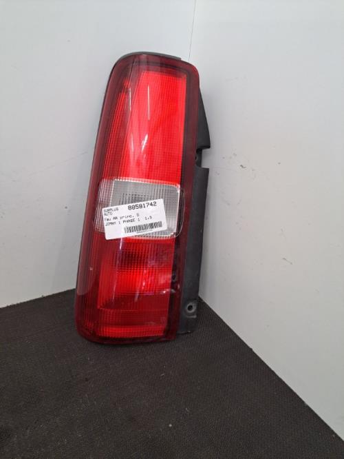 Image Feu arriere principal gauche (feux) - SUZUKI JIMNY 1