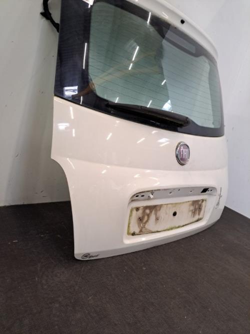 Image Malle/Hayon arriere - FIAT 500 2