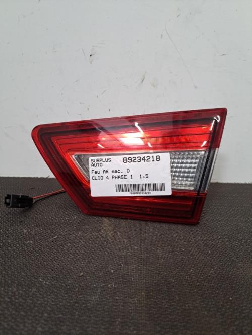 Image Feu arriere secondaire droit (feux) - RENAULT CLIO 4