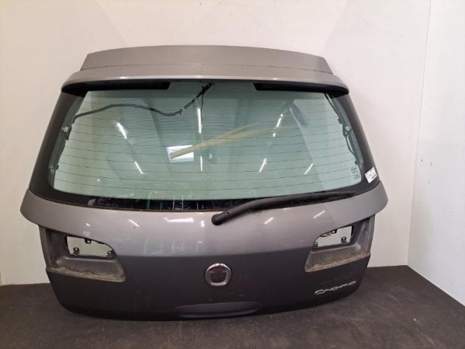 Image Malle/Hayon arriere - FIAT CROMA 2