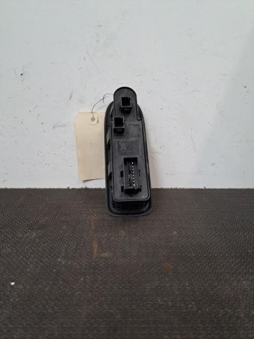 Image Interrupteur de leve vitre avant gauche - CITROEN C3 2