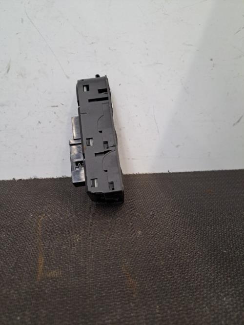 Image Interrupteur de leve vitre - OPEL ZAFIRA B