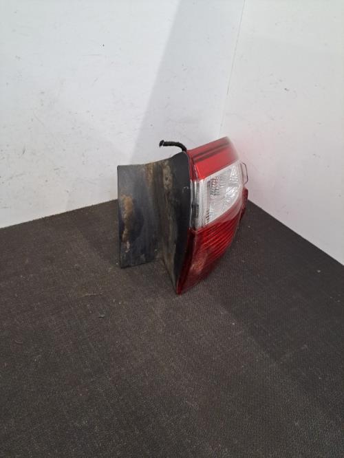Image Feu arriere principal droit (feux) - FORD C-MAX 2