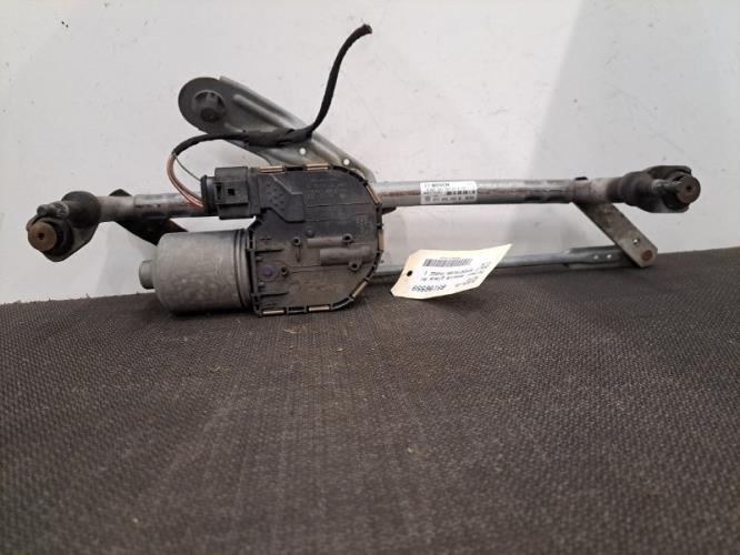 Image Moteur essuie glace avant - VOLKSWAGEN GOLF