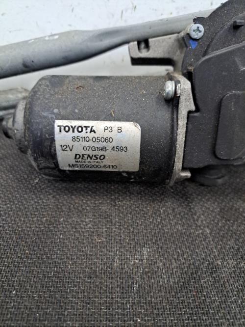 Image Moteur essuie glace avant - TOYOTA AVENSIS 2