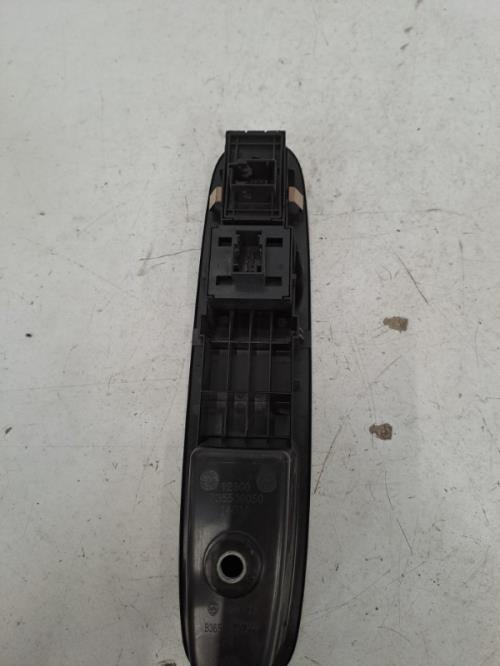 Image Interrupteur de leve vitre avant gauche - FIAT PUNTO EVO 3