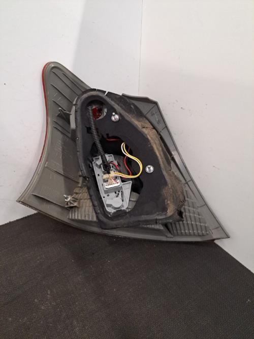 Image Feu arriere principal droit (feux) - TOYOTA YARIS 2