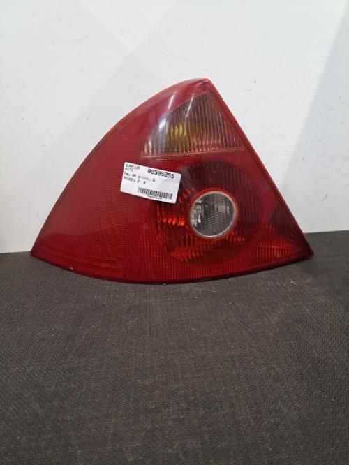 Image Feu arriere principal gauche (feux) - FORD MONDEO 2