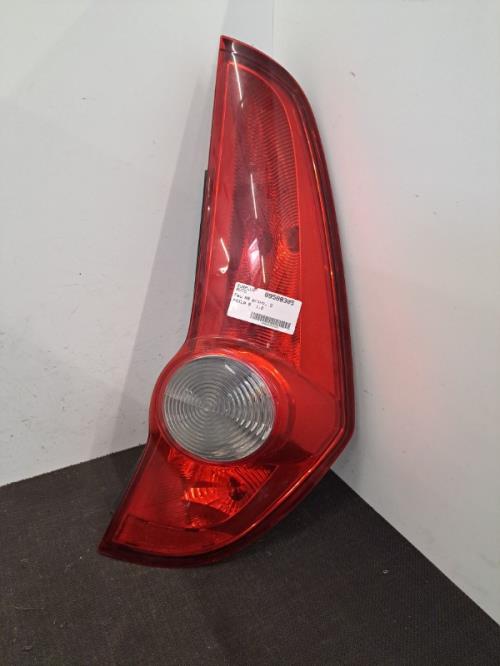 Image Feu arriere principal droit (feux) - OPEL AGILA B