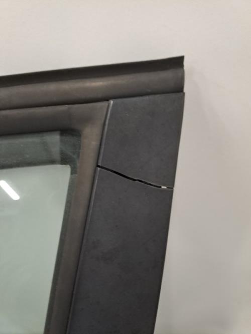 Image Porte avant gauche - CHEVROLET NUBIRA