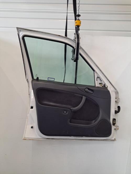 Image Porte avant gauche - SAAB 900 2