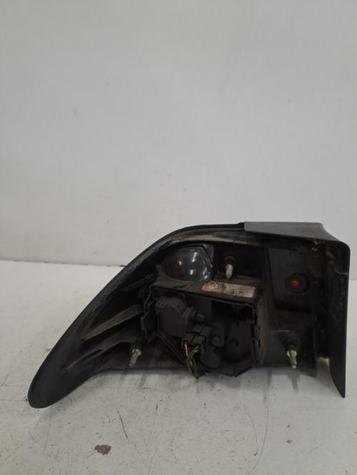 Image Feu arriere principal droit (feux) - SAAB 900 2