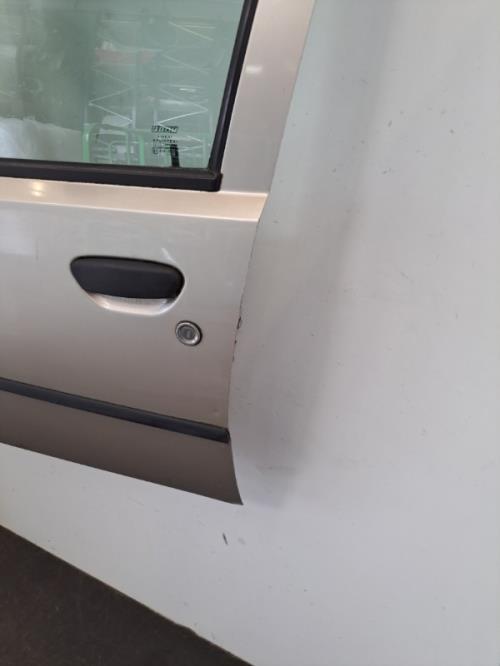 Image Porte avant gauche - FIAT PUNTO 2