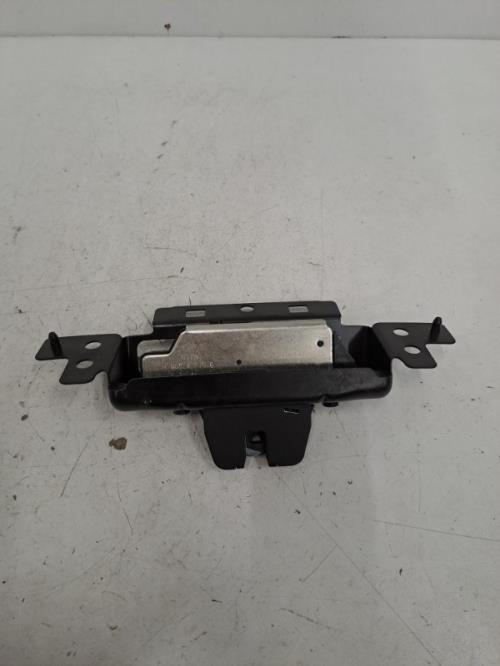 Image Serrure de coffre - PEUGEOT 208 1