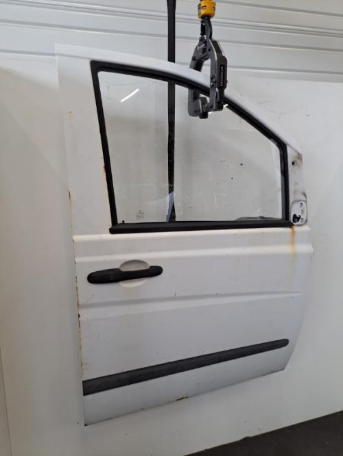Image Porte avant droit - MERCEDES VITO 639