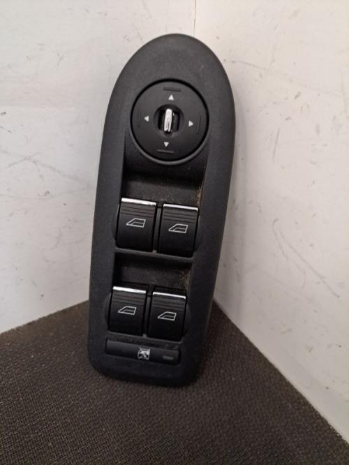 Image Interrupteur de leve vitre avant gauche - FORD C-MAX 1