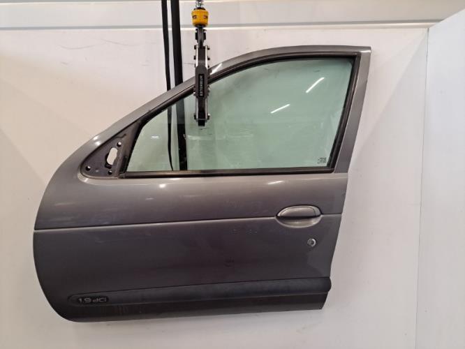 Image Porte avant gauche - RENAULT MEGANE 1