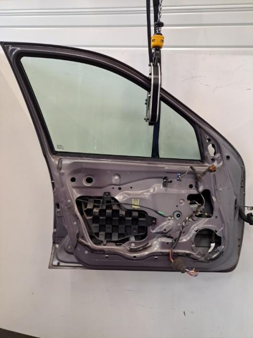 Image Porte avant gauche - RENAULT MEGANE 1