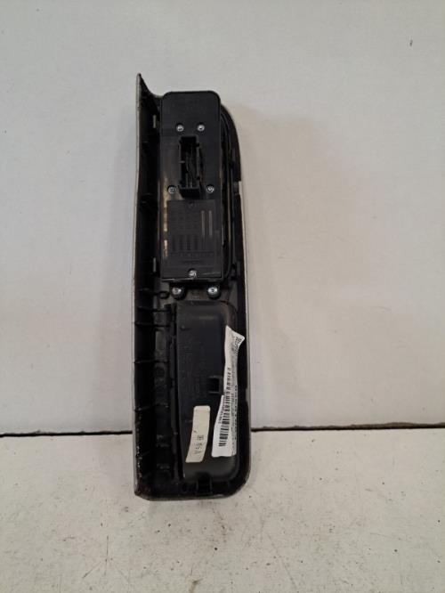 Image Interrupteur de leve vitre avant gauche - VOLVO V 50