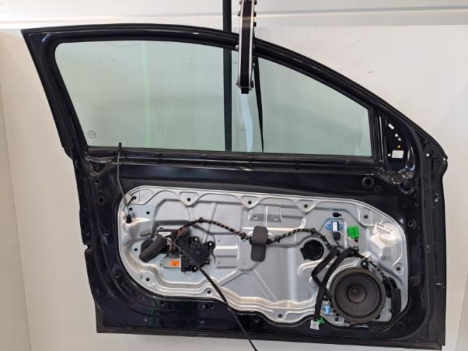 Image Porte avant gauche - VOLVO C 30