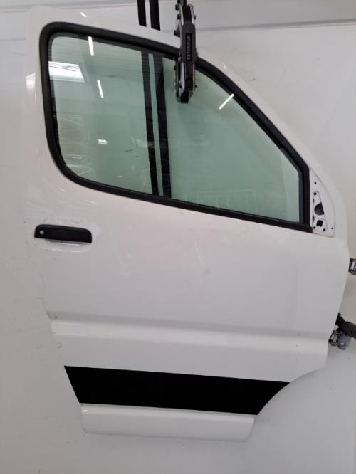Image Porte avant droit - TOYOTA HI-ACE 2