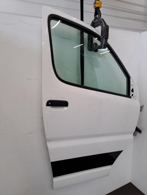 Image Porte avant droit - TOYOTA HI-ACE 2