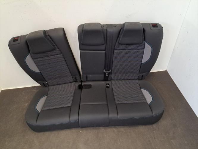 Image Interieur complet - PEUGEOT 2008 1