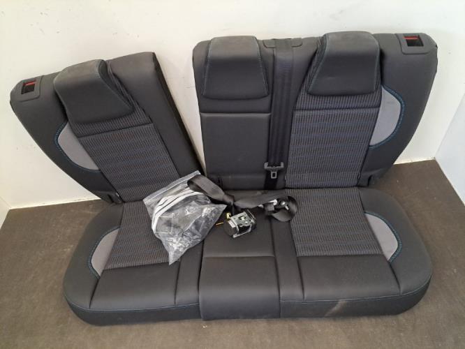 Image Interieur complet - PEUGEOT 2008 1