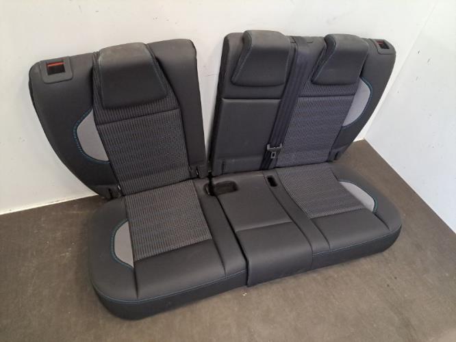 Image Interieur complet - PEUGEOT 2008 1