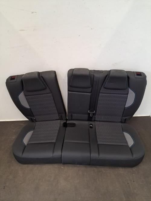 Image Interieur complet - PEUGEOT 2008 1